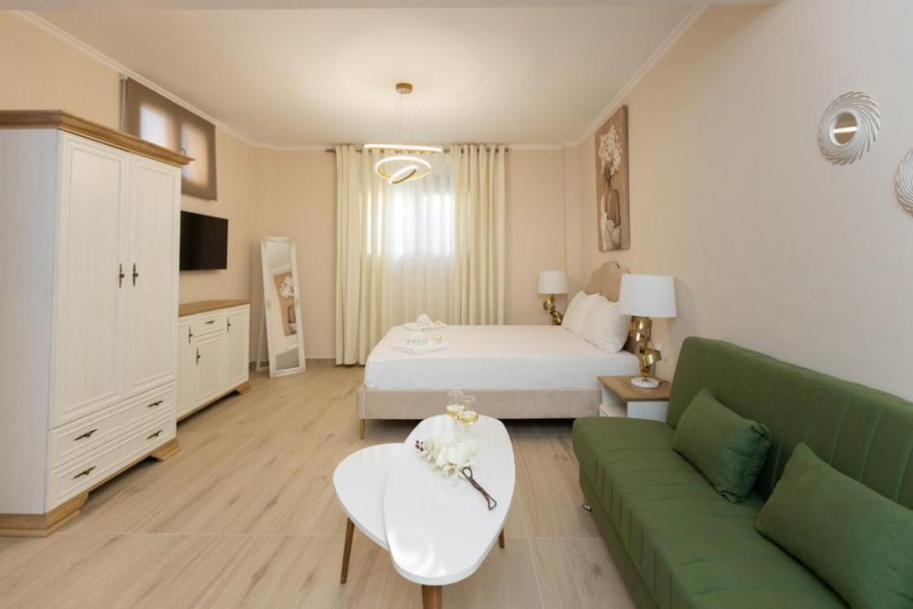 Valery Apartments Pefkochori Bagian luar foto