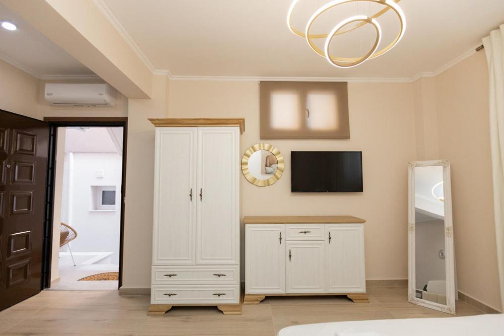 Valery Apartments Pefkochori Bagian luar foto