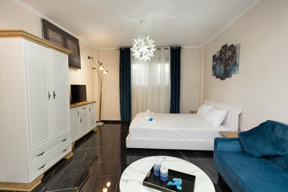 Valery Apartments Pefkochori Bagian luar foto